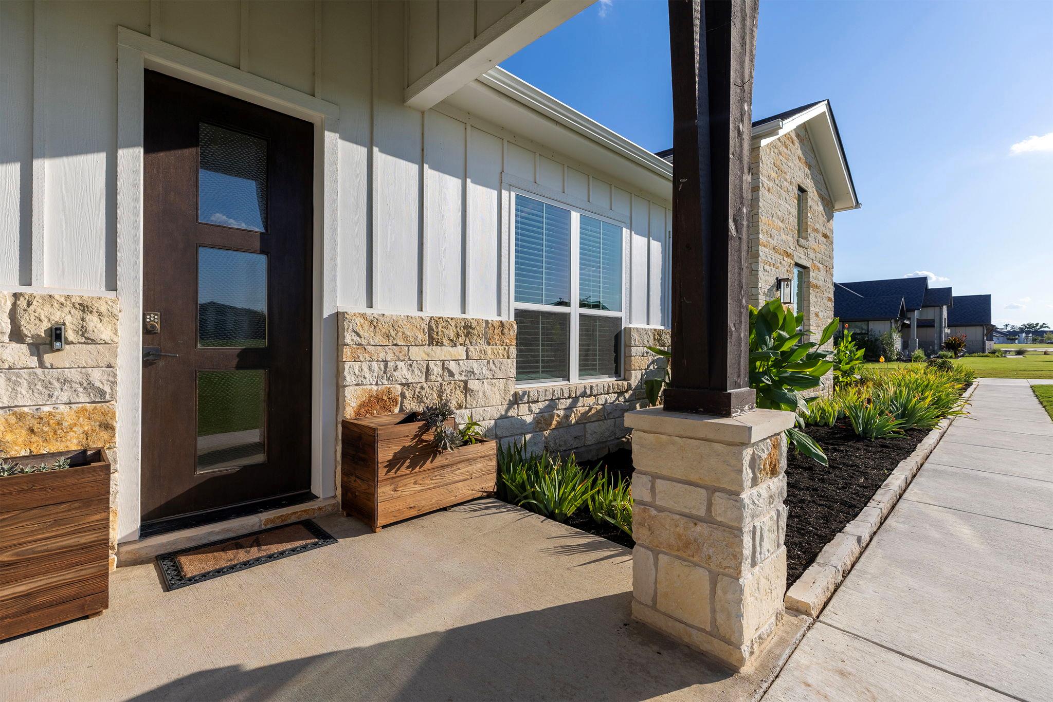 109 Tambra Lea LN