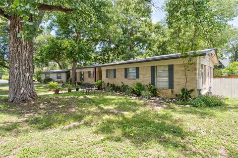 2301 Del Curto RD Austin TX 78704