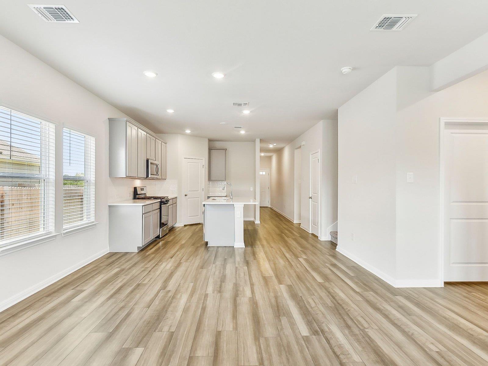 223 Red Tail Hawk LN