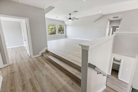 Tiny photo for 308 Calistoga CT, Austin, TX 78732 (MLS # 5356886)