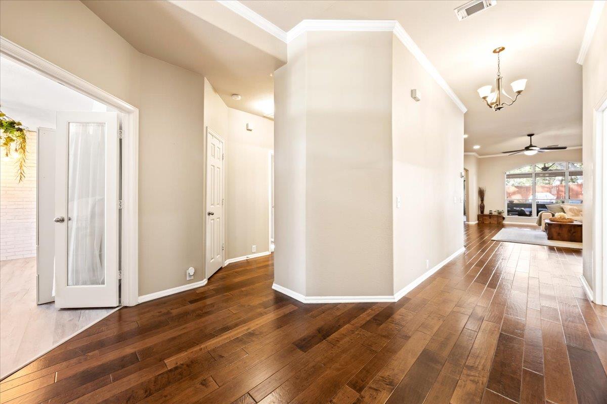 124 Brookbend