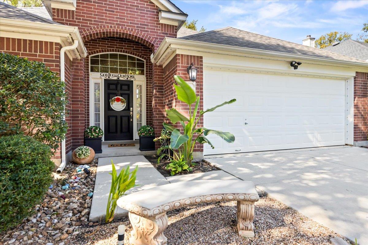 124 Brookbend