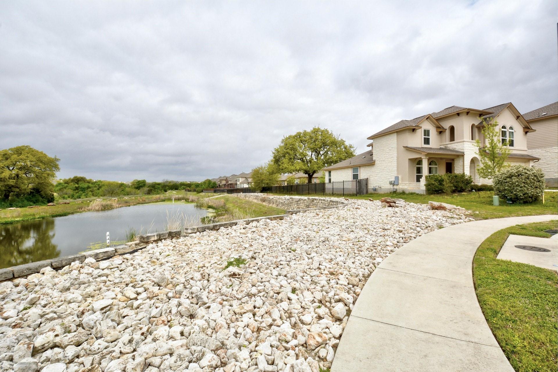 122 Alondra WAY