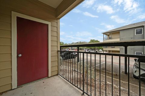 Tiny photo for 2320 Gracy Farms LN #311, Austin, TX 78758 (MLS # 3839722)