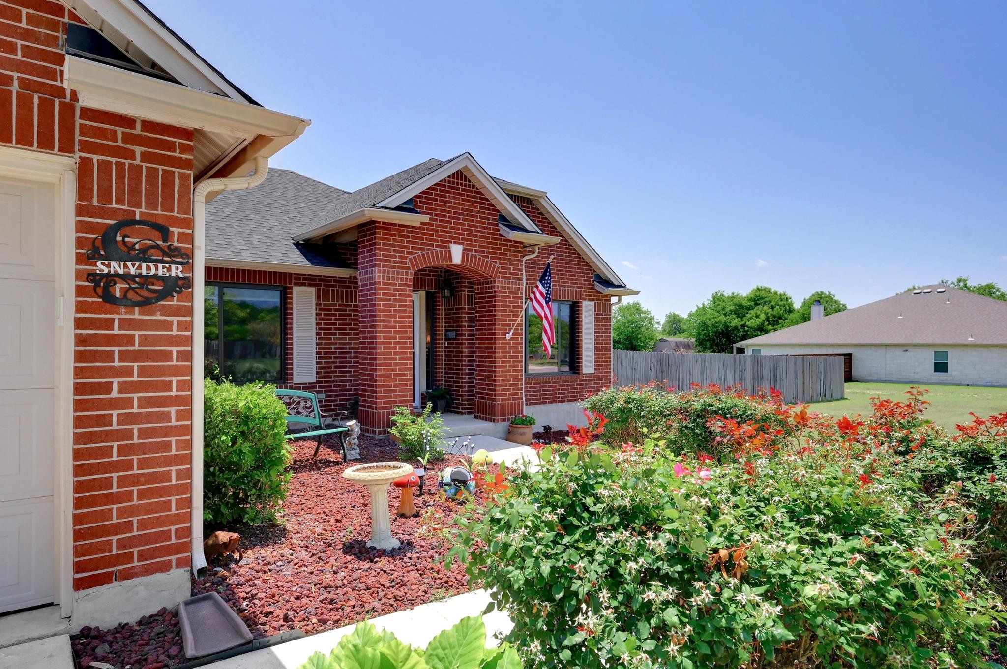 866 Bella Vista CIR