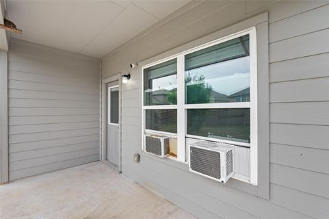 Tiny photo for 6605 Loretta White LN, Austin, TX 78744 (MLS # 6659379)