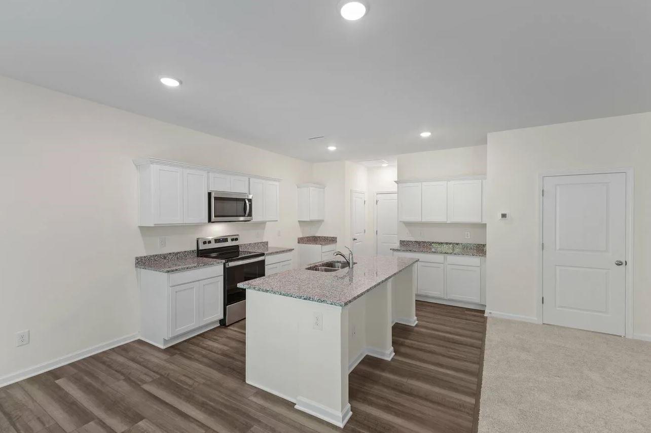 412 Cliff DR