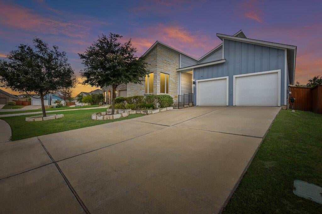 11321 American Mustang LOOP