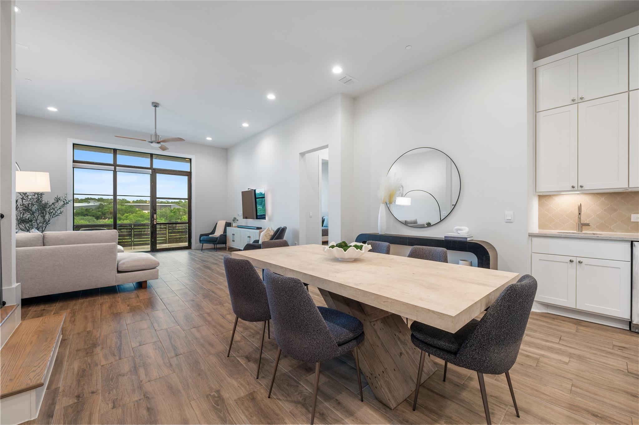 4702 Unity CIR