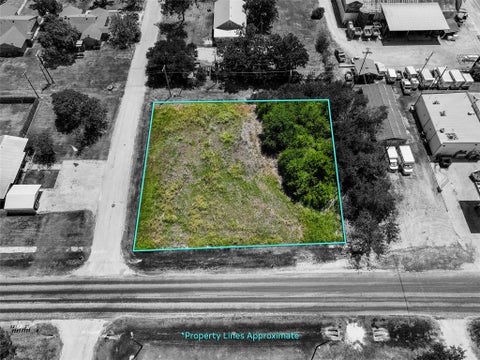 Photo of 311 E Clark ST, Bartlett, TX 76511 (MLS # 7291334)