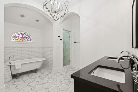 Tiny photo for 2106 Kenwood Ave, Austin, TX 78704 (MLS # 9407831)
