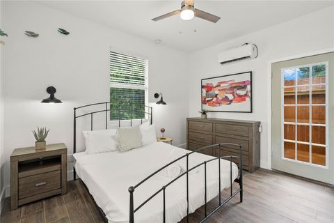 Tiny photo for 2106 Kenwood Ave, Austin, TX 78704 (MLS # 9407831)