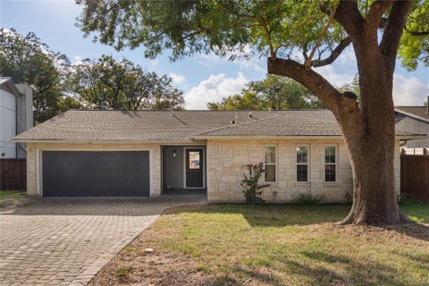 Photo of 7505 Burly Oak CIR, Austin, TX 78745 (MLS # 3326901)