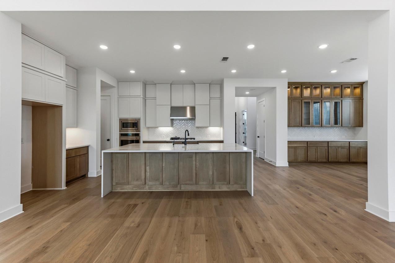 1008 Twisted Tarpley LN