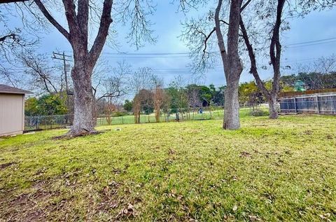 Tiny photo for 11505 Oak TRL, Austin, TX 78753 (MLS # 2791504)