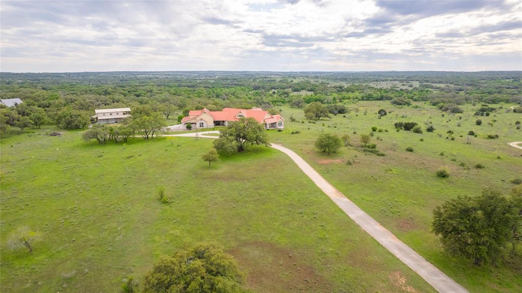 Photo of 2810 Bridlewood Ranches DR, San Marcos, TX 78666 (MLS # 2267461)