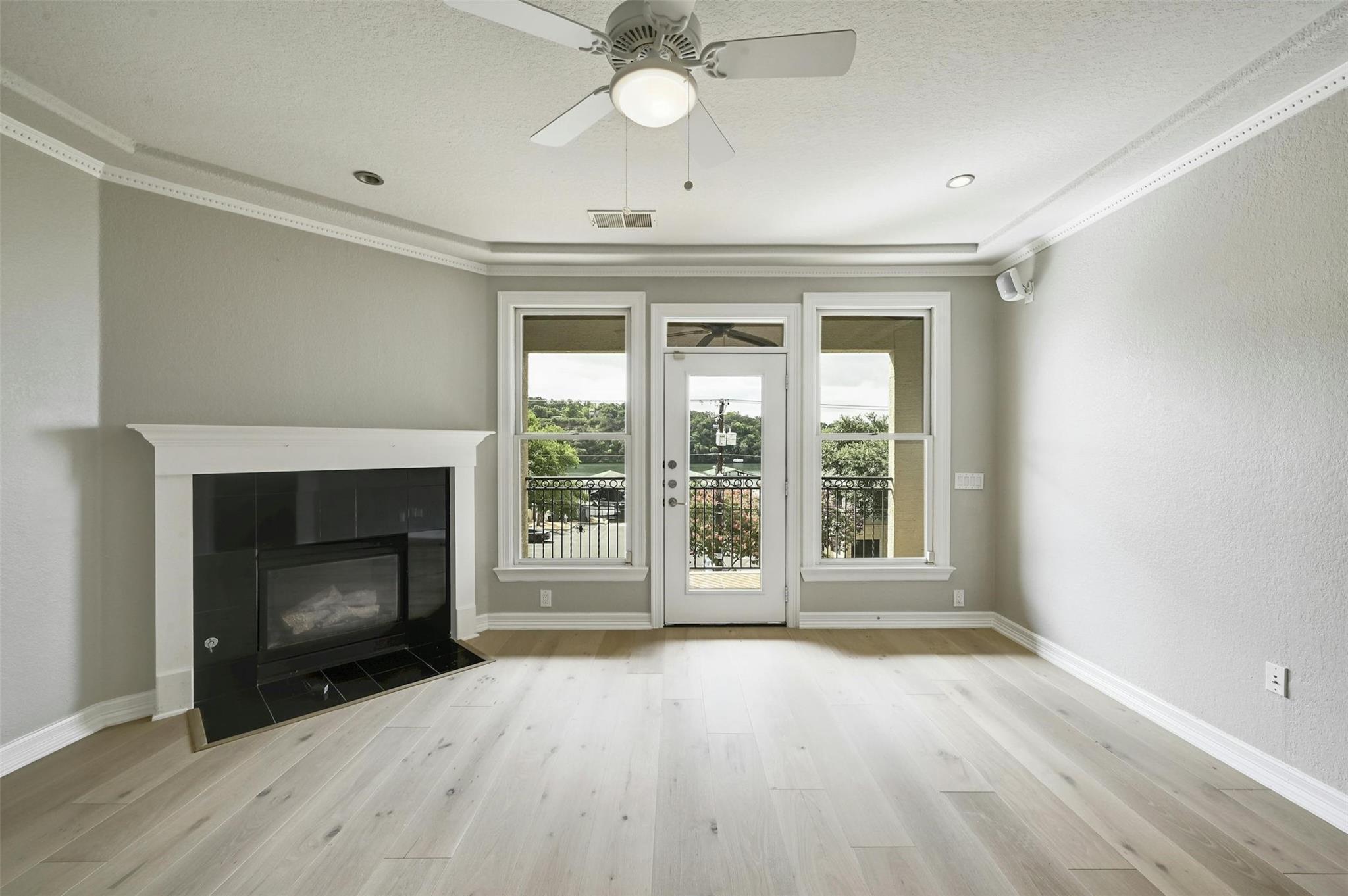 2226 Westlake DR 1-4