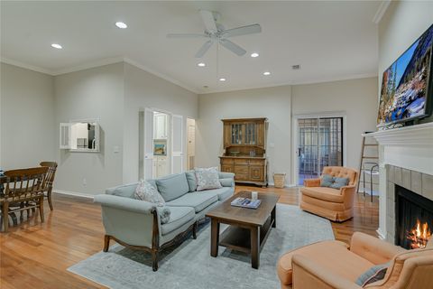 Photo of 1502 W W 5th ST #H2, Austin, TX 78703 (MLS # 9594246)