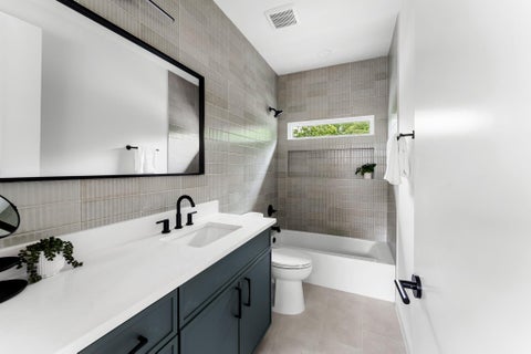Tiny photo for 3204 Lyons RD #1, Austin, TX 78702 (MLS # 4441378)