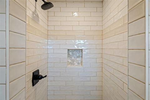 Tiny photo for 1201 Lakeshore DR, Spicewood, TX 78669 (MLS # 9412738)