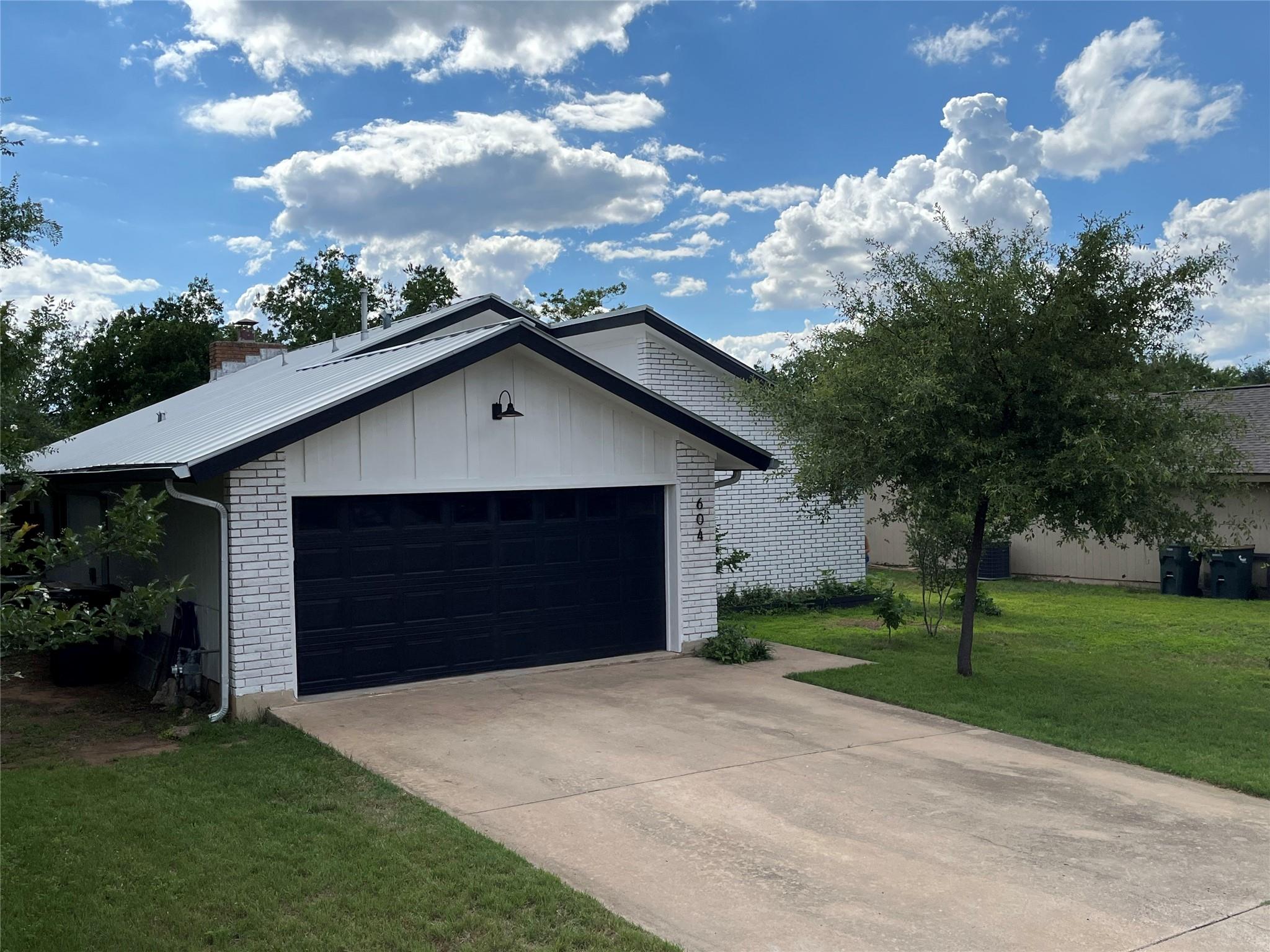 604 Powderhorn CV