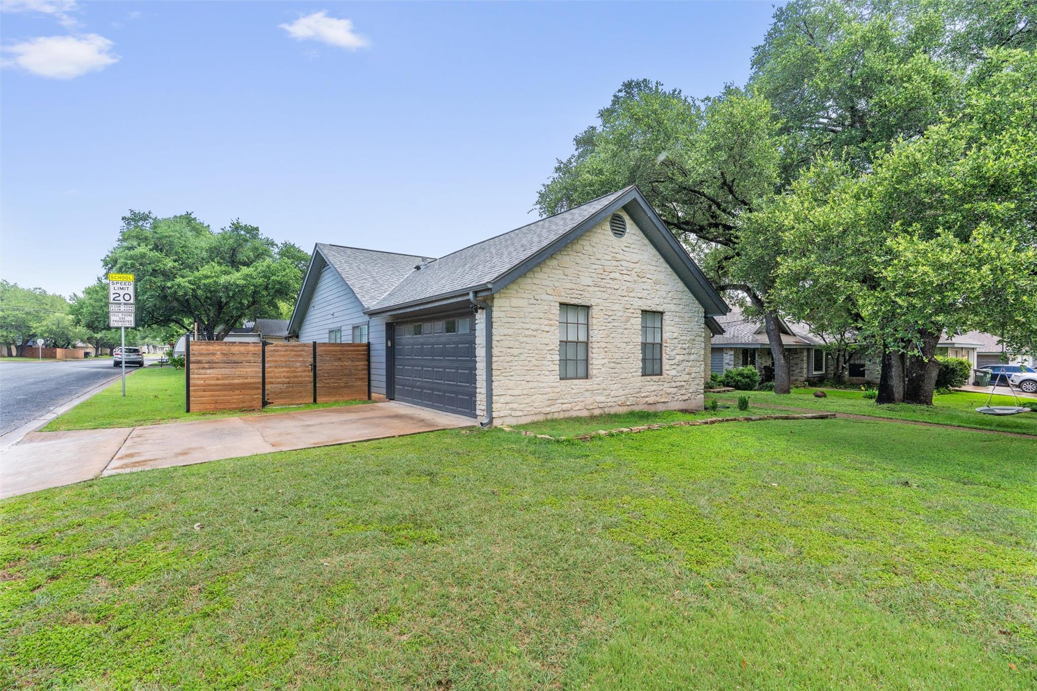 312 Susana DR