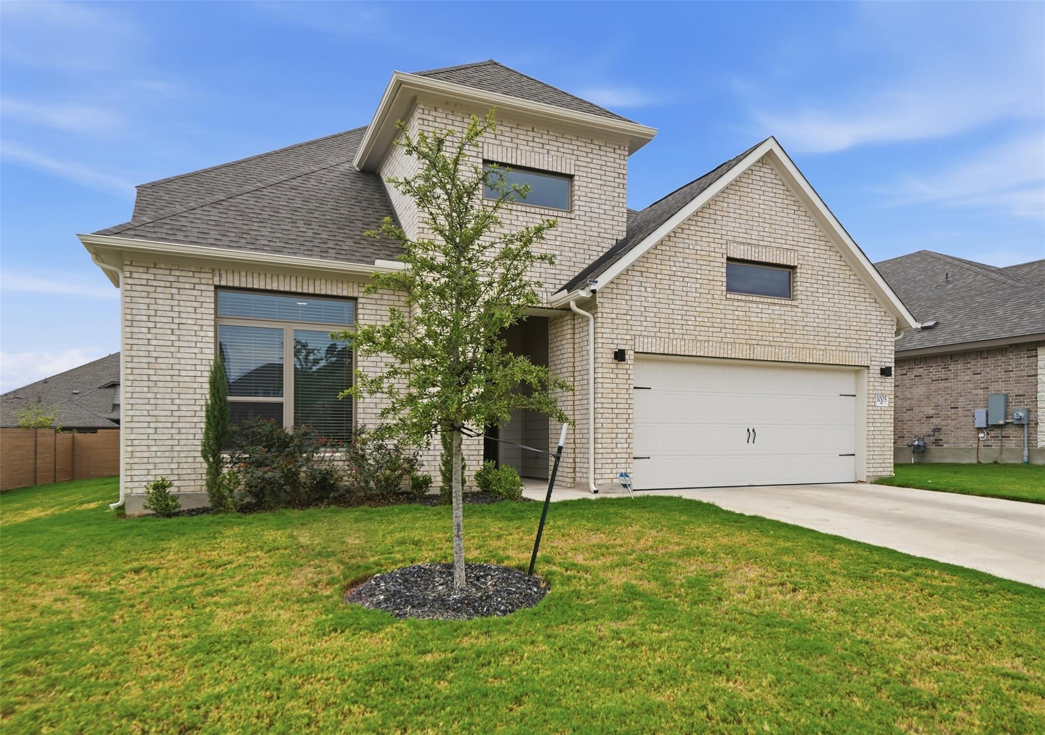 1005 Rollingwood TRL