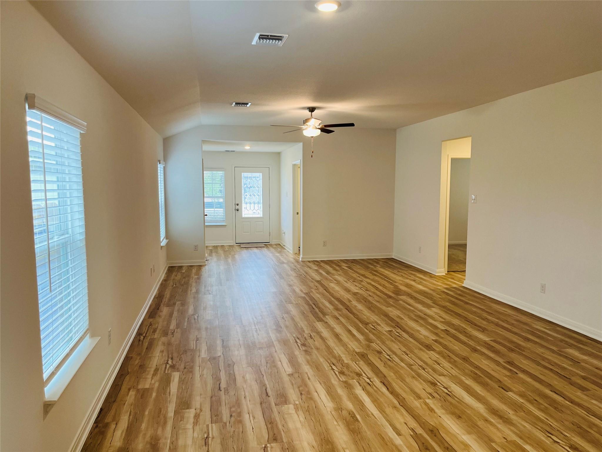 221 Fairlawn WAY