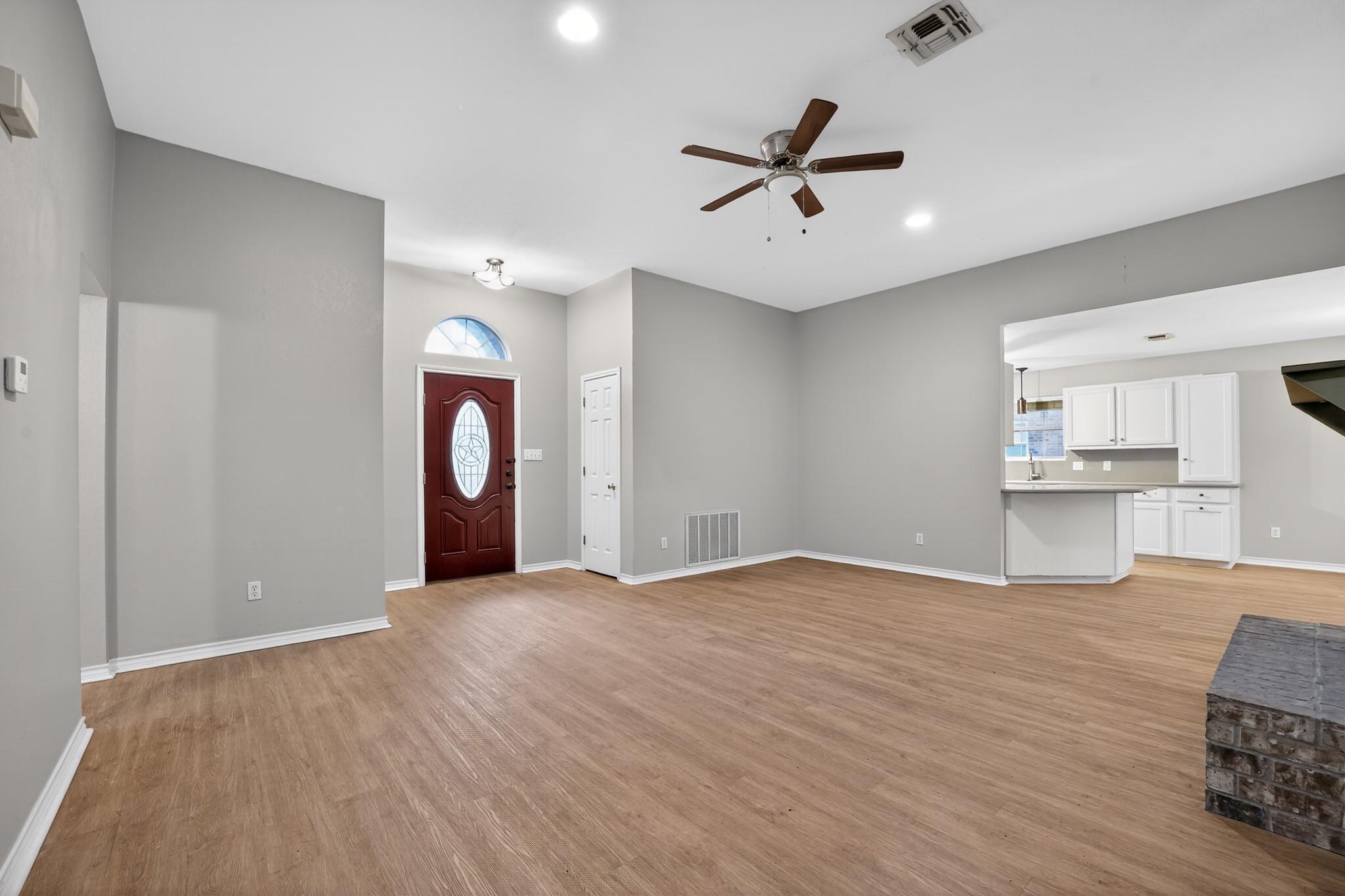 102 Hummingbird LN