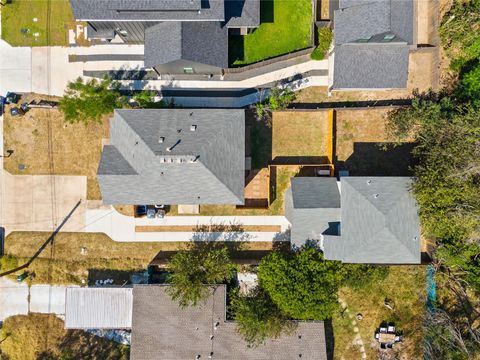 Tiny photo for 5408 Downs DR, Austin, TX 78721 (MLS # 8196416)