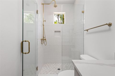 Tiny photo for 5408 Downs DR, Austin, TX 78721 (MLS # 8196416)