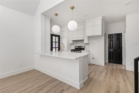 Tiny photo for 5408 Downs DR, Austin, TX 78721 (MLS # 8196416)