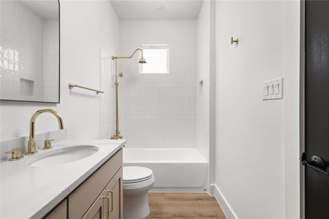 Tiny photo for 5408 Downs DR, Austin, TX 78721 (MLS # 8196416)