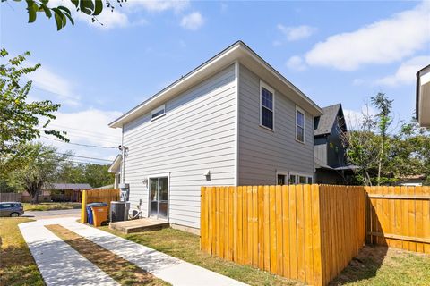 Tiny photo for 5408 Downs DR, Austin, TX 78721 (MLS # 8196416)