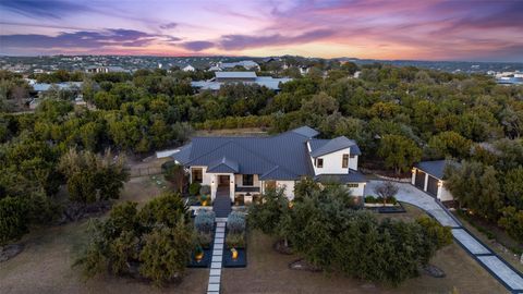 1817 Knights Chance LN Spicewood TX 78669
