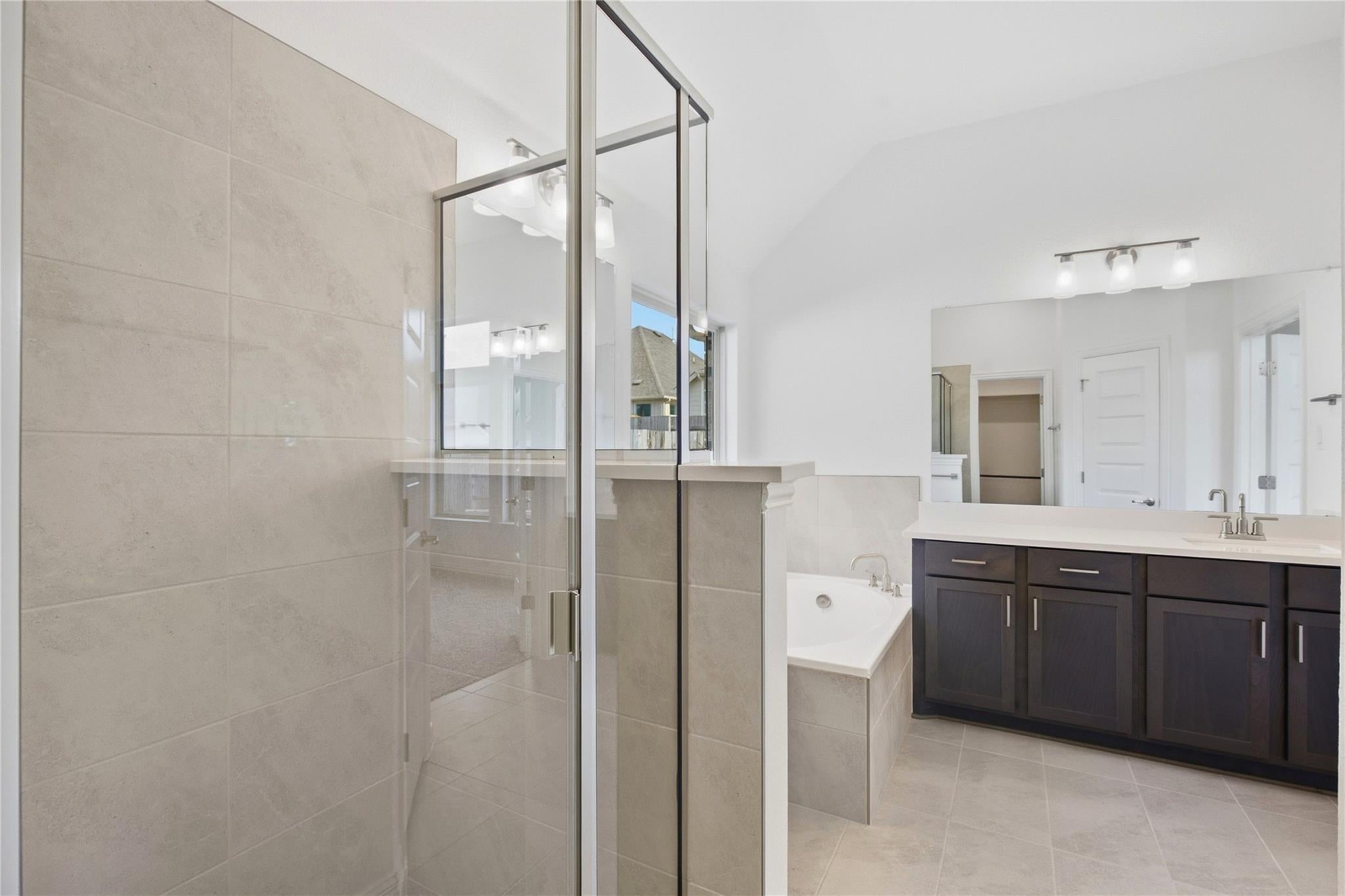 408 Rubber Tree WAY