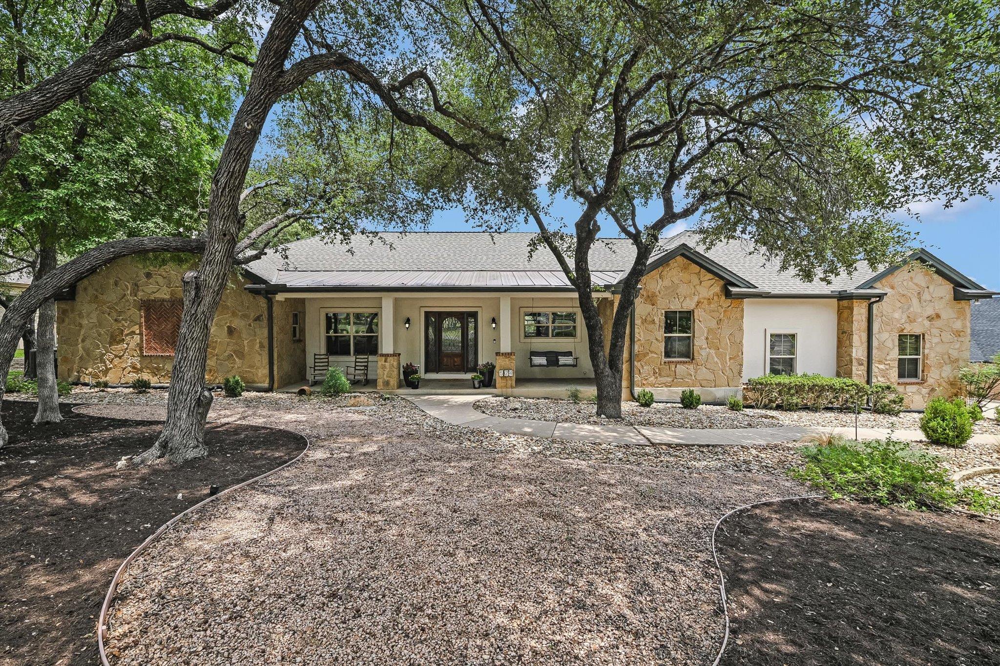 524 Highland Spring LN
