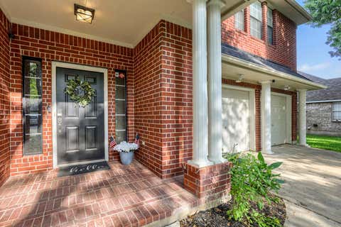 Photo of 410 Thunderbay DR, Georgetown, TX 78626 (MLS # 1952148)