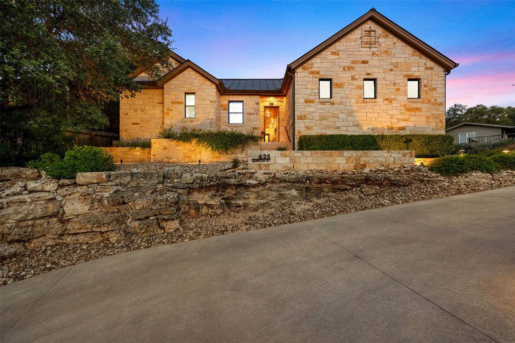 Photo for 625 Sunfish ST, Lakeway, TX 78734 (MLS # 2045480)