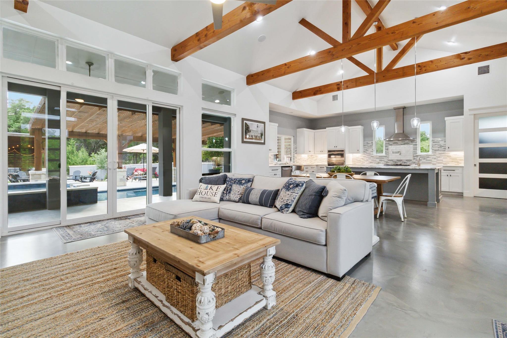 223 Oak Shores DR
