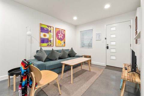 807 Blanco ST 204 Austin TX 78703