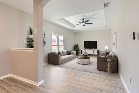 40 Family CIR Hutto TX 78634