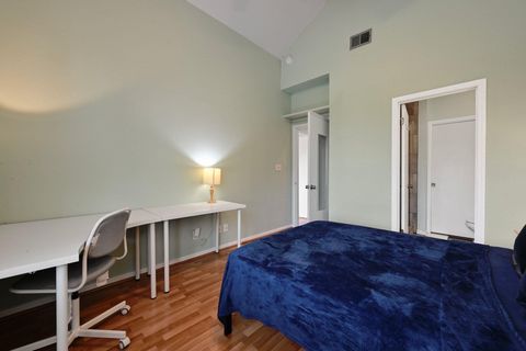 Tiny photo for 1910 Robbins PL #303, Austin, TX 78705 (MLS # 8993675)