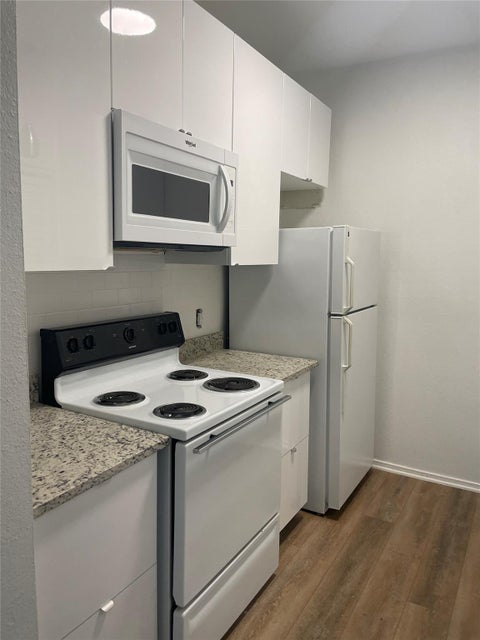 Tiny photo for 12166 Metric BLVD #243, Austin, TX 78758 (MLS # 5034943)