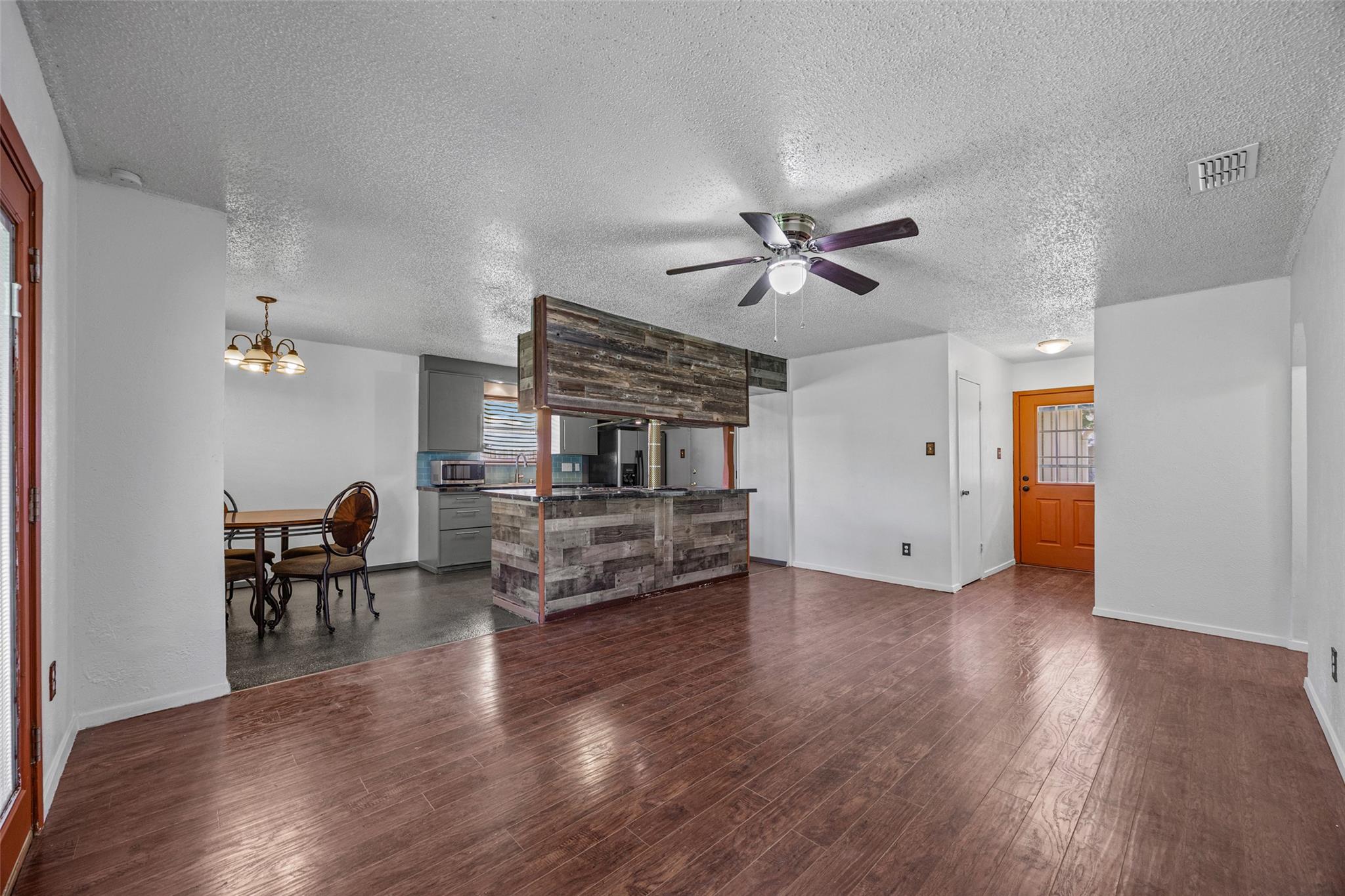 514 Yucca DR