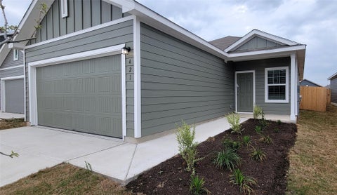 Photo of 421 Bullhead RD, Bastrop, TX 78602 (MLS # 7245822)