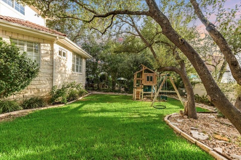 Tiny photo for 43 LOST MEADOW TRL, The Hills, TX 78738 (MLS # 1703309)