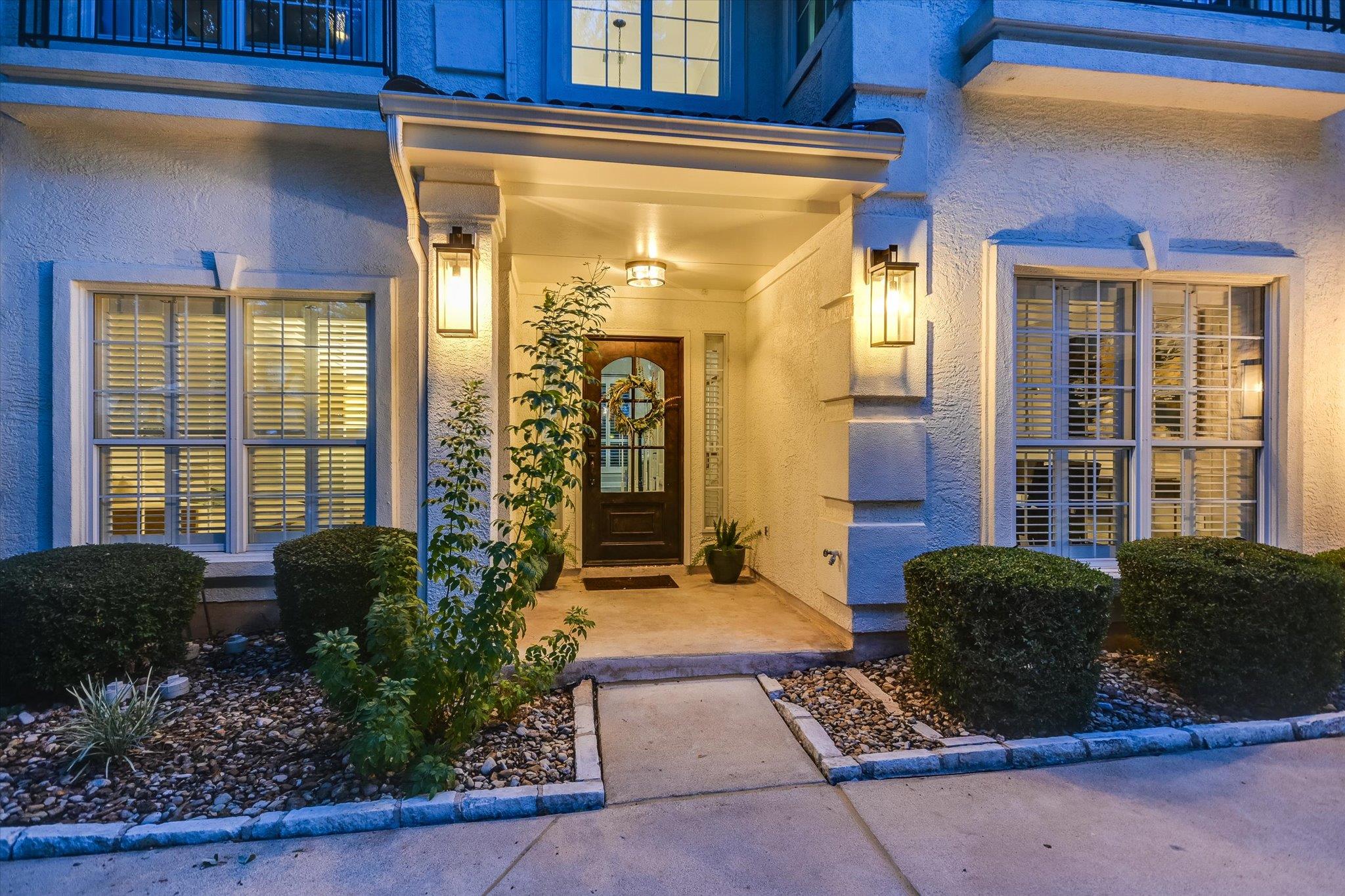 43 LOST MEADOW TRL