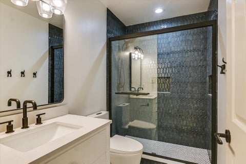 Tiny photo for 43 LOST MEADOW TRL, The Hills, TX 78738 (MLS # 1703309)