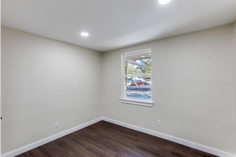 Tiny photo for 1118 Spur ST, Austin, TX 78721 (MLS # 8224669)